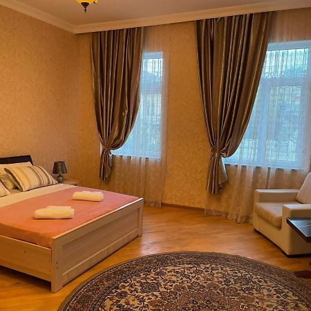 Sisi Guest House Kutaisi Exterior photo